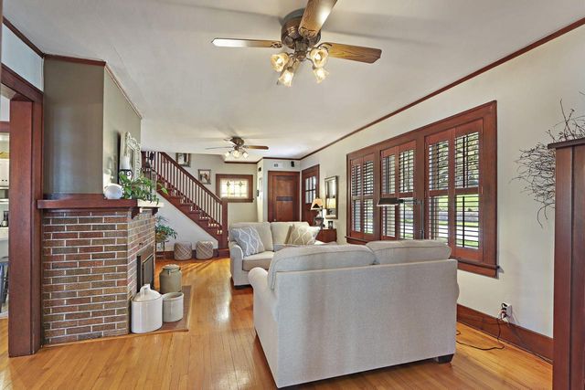 164 W Highland AVENUE, Burlington, WI 53105