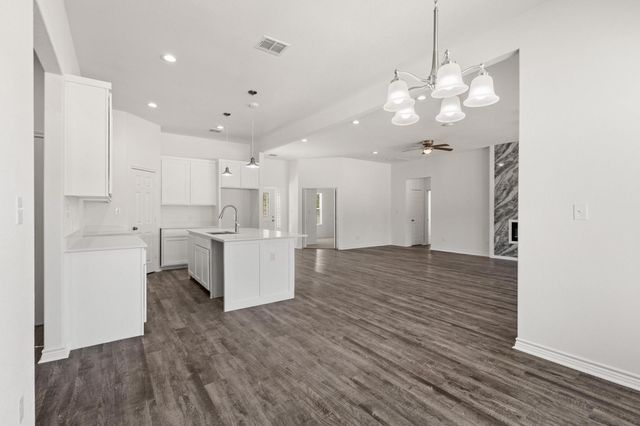 850 County Road 26750, Petty, TX 75470