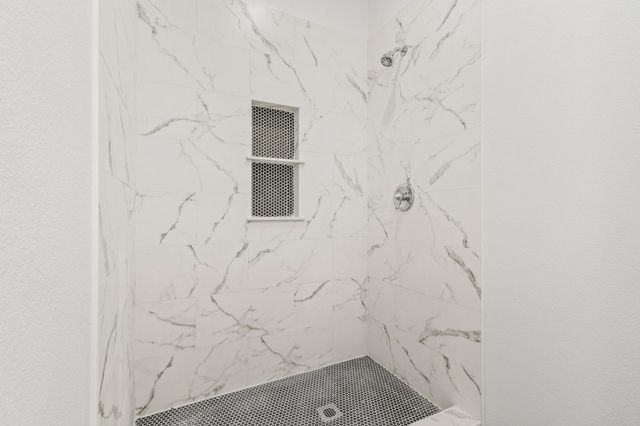 850 County Road 26750, Petty, TX 75470