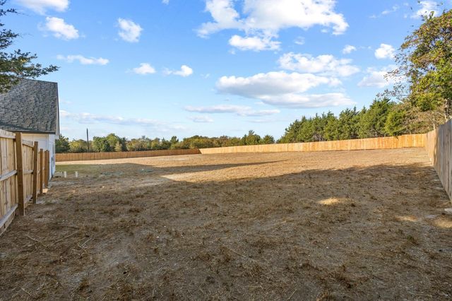 850 County Road 26750, Petty, TX 75470