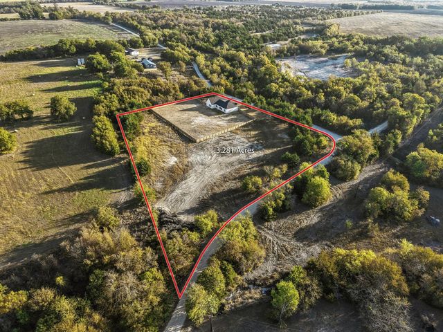 850 County Road 26750, Petty, TX 75470