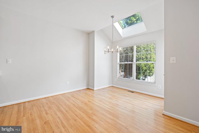43598 DUNHILL CUP SQ, Ashburn, VA 20147