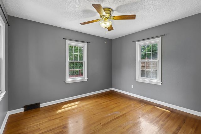 2803 48th Street, Des Moines, IA 50310