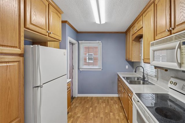 2803 48th Street, Des Moines, IA 50310