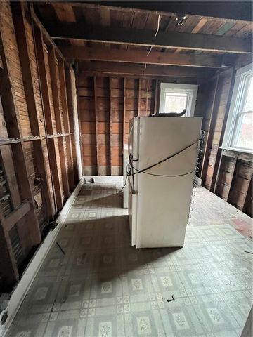 231 Maytide Street, Carrick, PA 15227