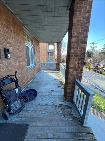 231 Maytide Street, Carrick, PA 15227