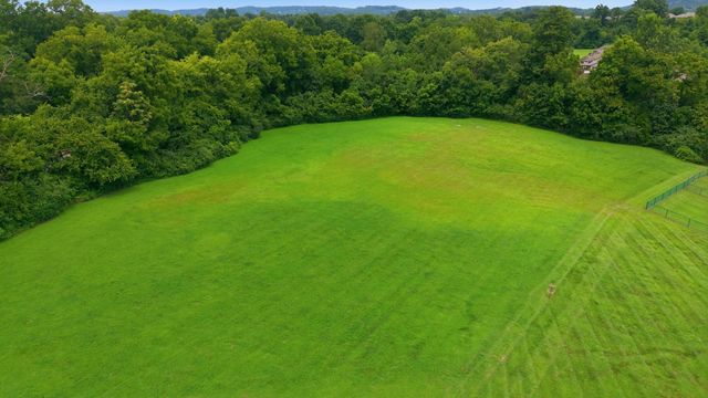 3388 Vinemont Drive, Thompsons Station, TN 37179
