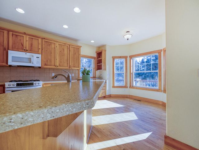 1140 Oregon Ash Circle, Klamath Falls, OR 97601