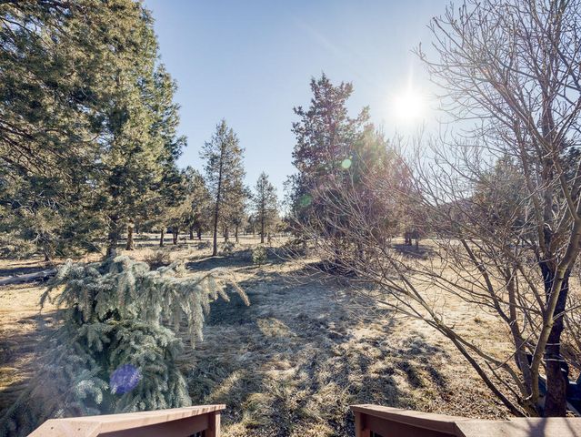 1140 Oregon Ash Circle, Klamath Falls, OR 97601