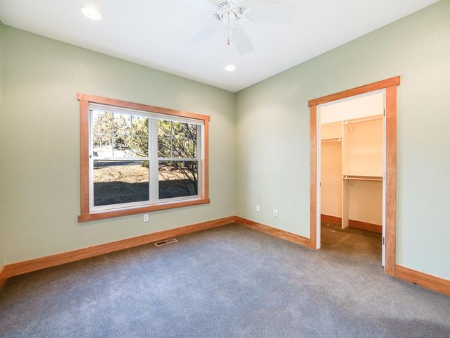 1140 Oregon Ash Circle, Klamath Falls, OR 97601