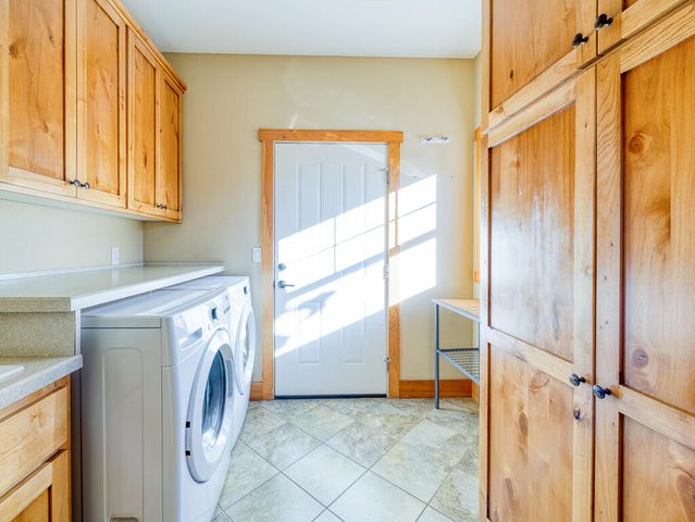 1140 Oregon Ash Circle, Klamath Falls, OR 97601