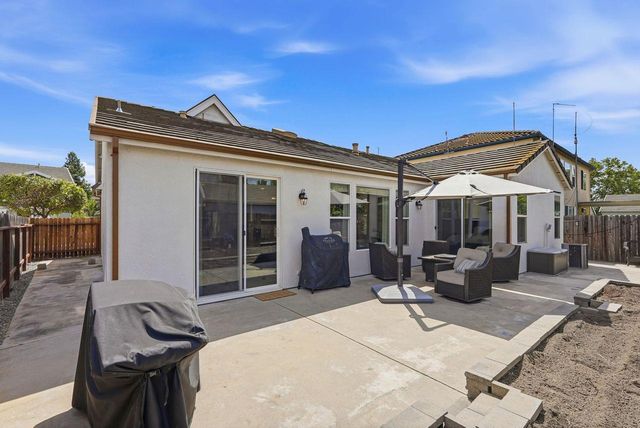 9576 Arcada Ct, Elk Grove, CA 95624