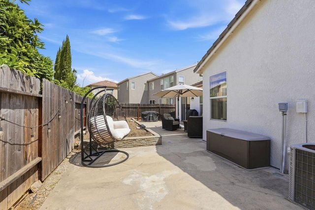 9576 Arcada Ct, Elk Grove, CA 95624