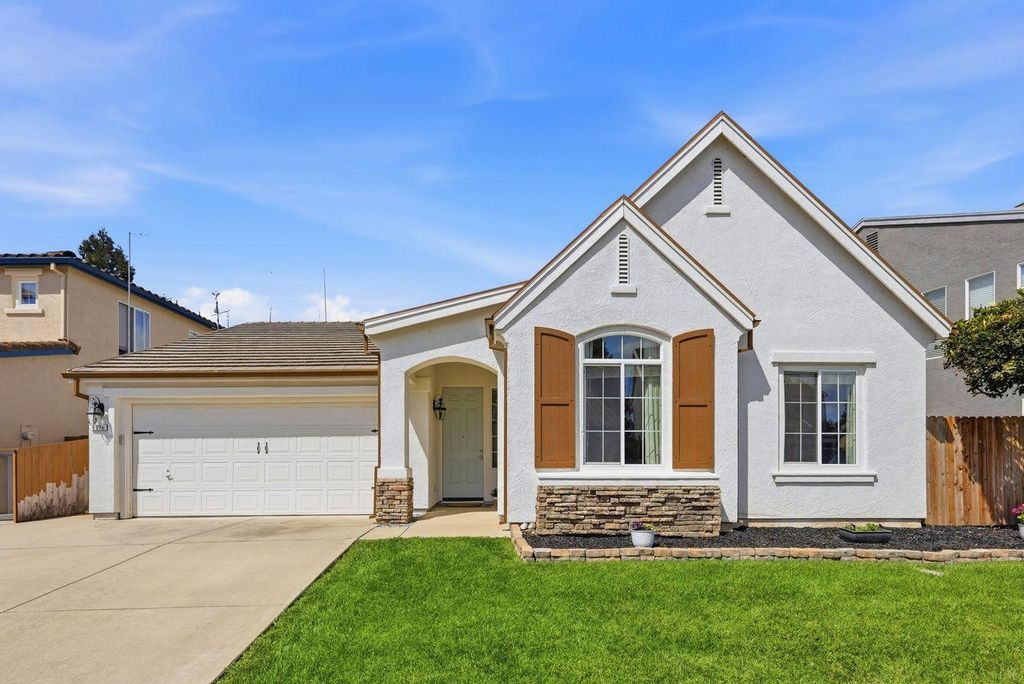 9576 Arcada Ct, Elk Grove, CA 95624