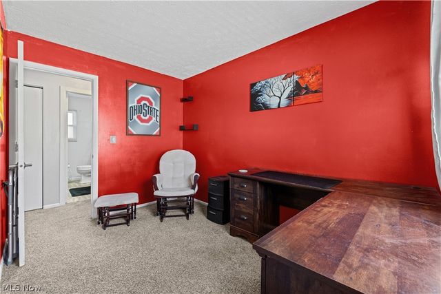 331 Elmwood Avenue, Barberton, OH 44203