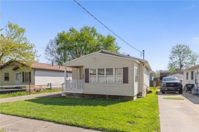 331 Elmwood Avenue, Barberton, OH 44203