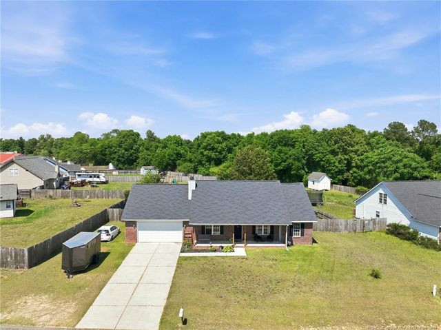 162 Belle Chase Drive, Raeford, NC 28376