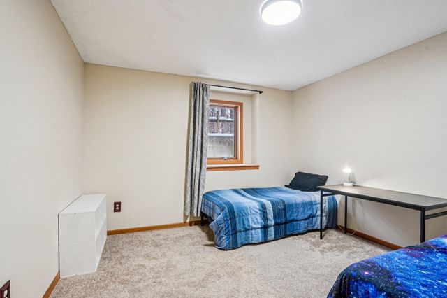 1760 209th Avenue NE, East Bethel, MN 55011