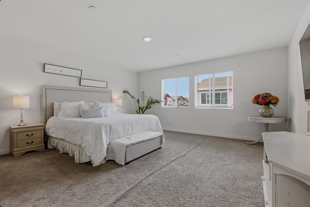 724 Independence Ave, Lincoln, CA 95648