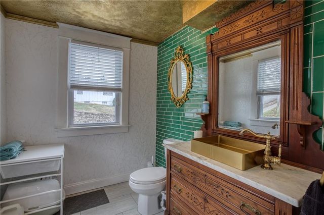 200 Wabash Avenue, Kansas City, MO 64124