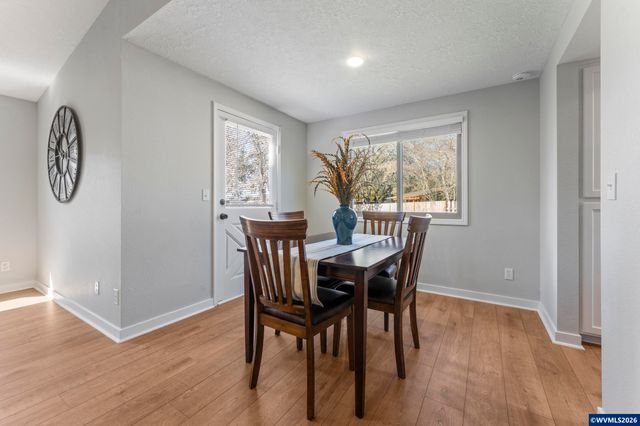 955 Wildflower St NE, Salem, OR 97301