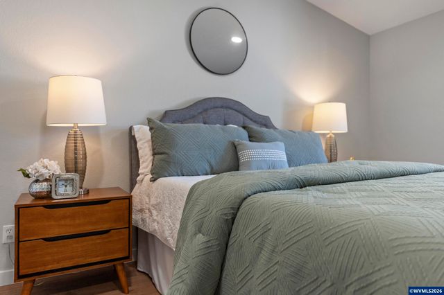 955 Wildflower St NE, Salem, OR 97301