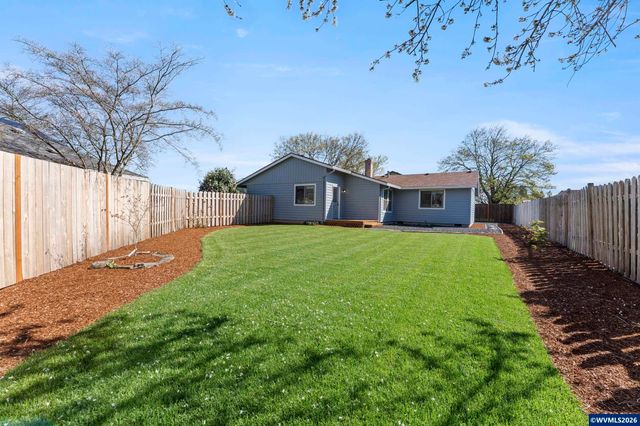 955 Wildflower St NE, Salem, OR 97301