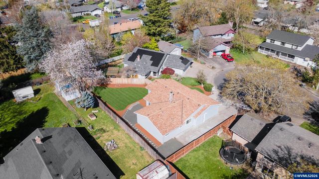 955 Wildflower St NE, Salem, OR 97301