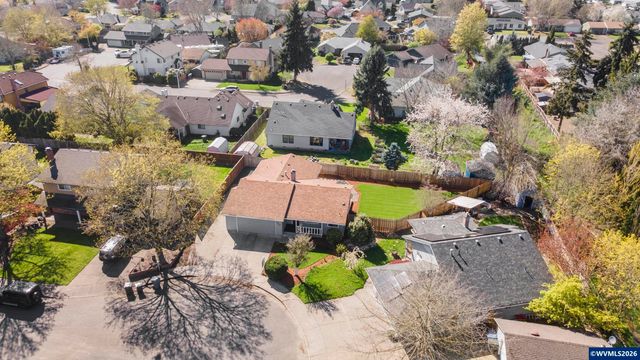 955 Wildflower St NE, Salem, OR 97301