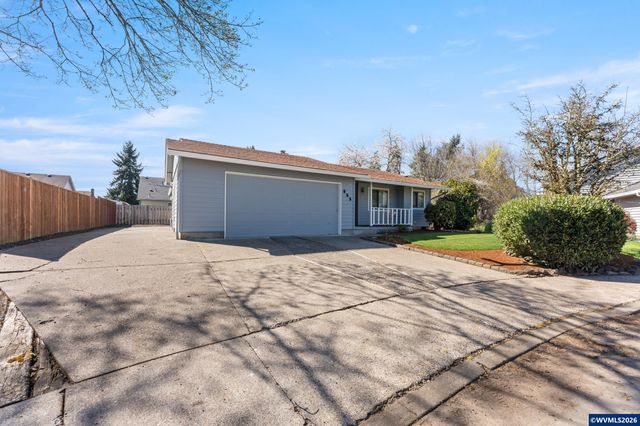 955 Wildflower St NE, Salem, OR 97301