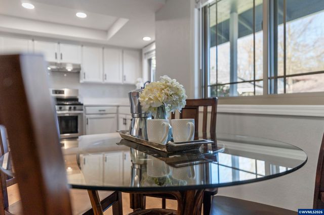 955 Wildflower St NE, Salem, OR 97301