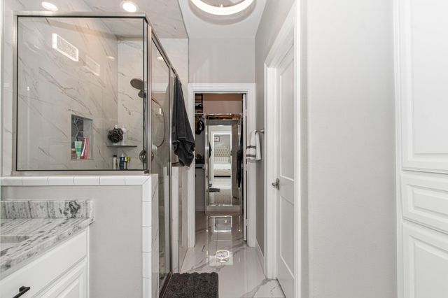 602 E Main Street, La Porte, TX 77571