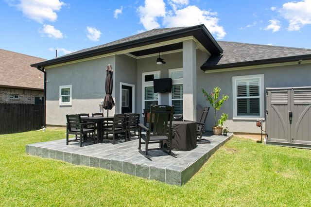 602 E Main Street, La Porte, TX 77571