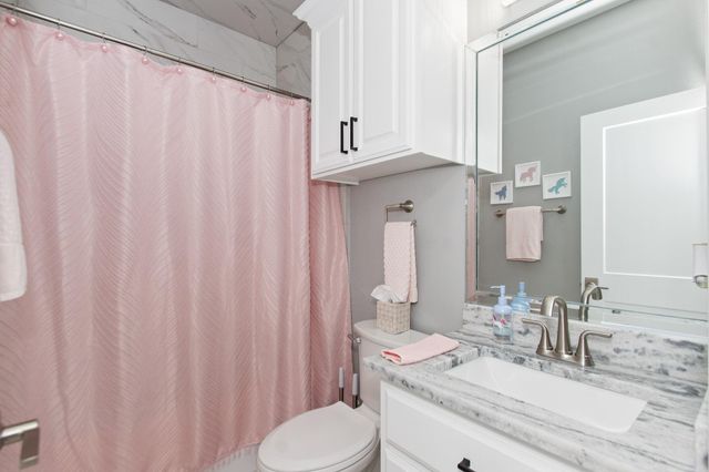 602 E Main Street, La Porte, TX 77571