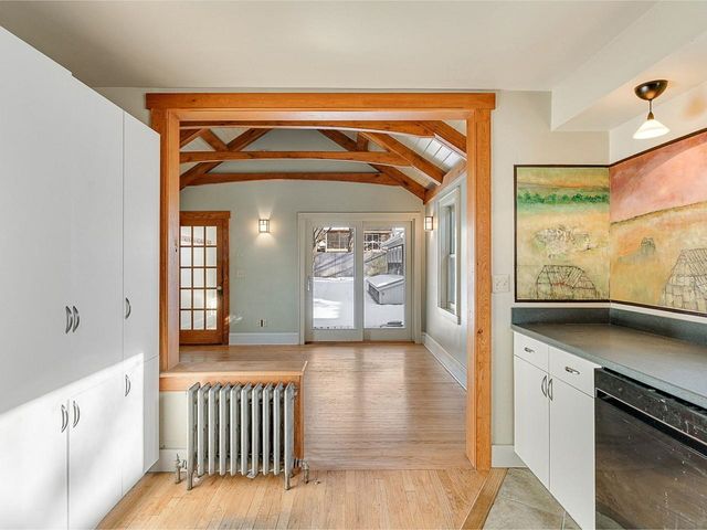 84 Charlotte Street, Burlington, VT 05401