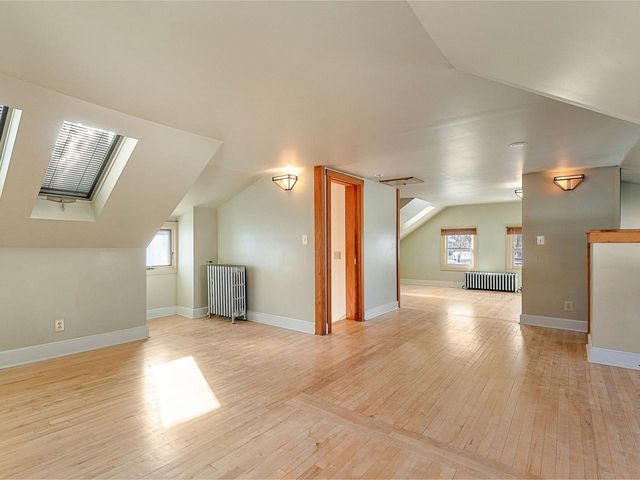 84 Charlotte Street, Burlington, VT 05401