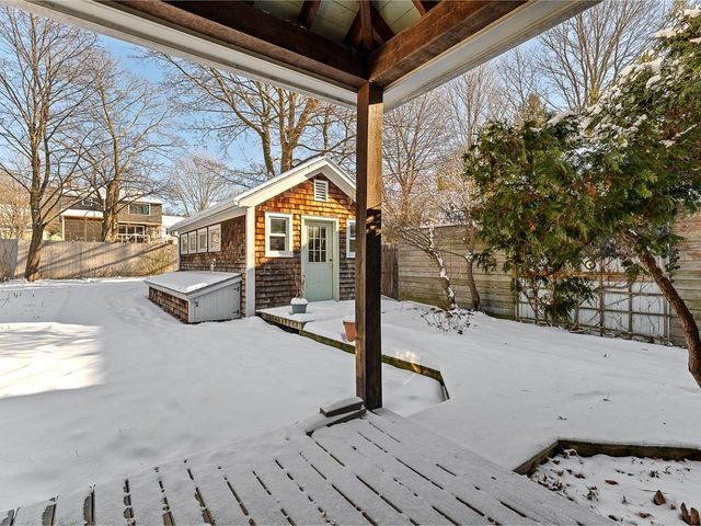 84 Charlotte Street, Burlington, VT 05401