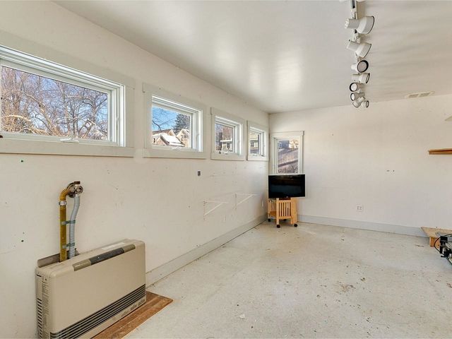 84 Charlotte Street, Burlington, VT 05401