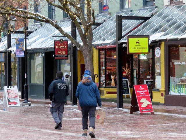 84 Charlotte Street, Burlington, VT 05401