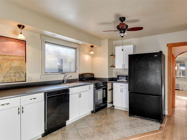 84 Charlotte Street, Burlington, VT 05401