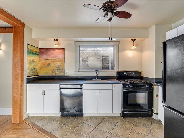 84 Charlotte Street, Burlington, VT 05401