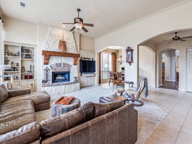 1601 Coyote Ridge, Carrollton, TX 75010