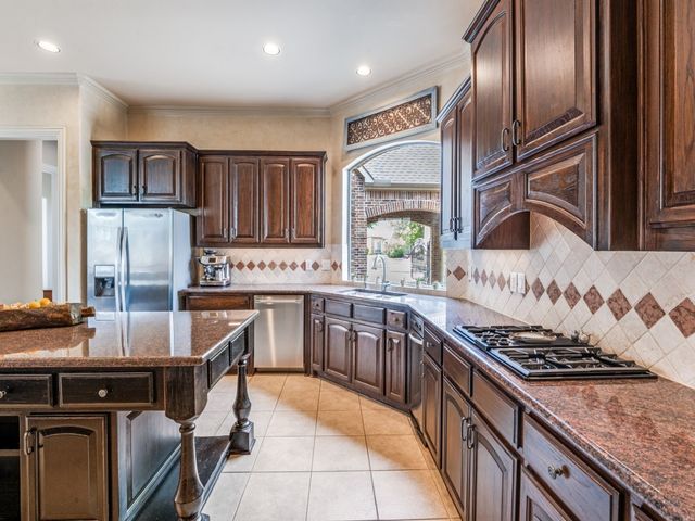 1601 Coyote Ridge, Carrollton, TX 75010