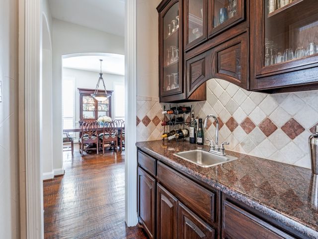 1601 Coyote Ridge, Carrollton, TX 75010