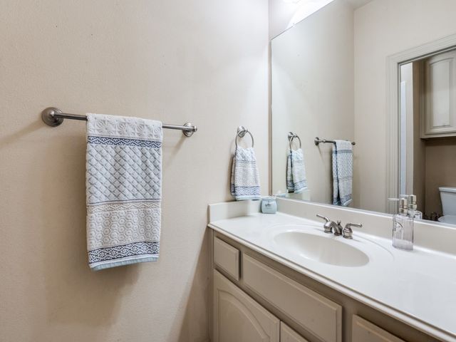 1601 Coyote Ridge, Carrollton, TX 75010