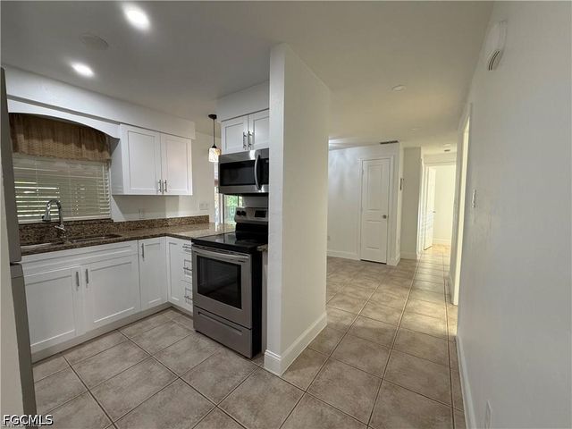141 Schneider DR, Fort Myers, FL 33905