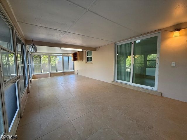 141 Schneider DR, Fort Myers, FL 33905