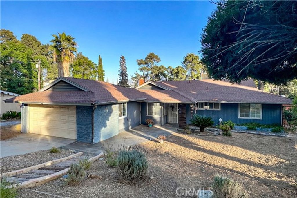 96 W Repplier, Banning, CA 92220