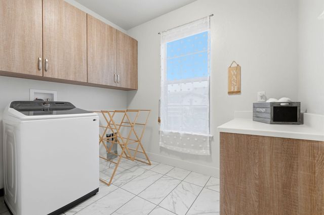 3345 W Florence Avenue, Visalia, CA 93277