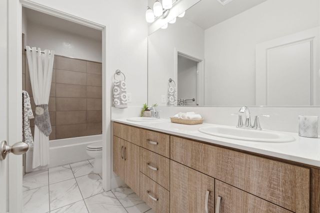 3345 W Florence Avenue, Visalia, CA 93277